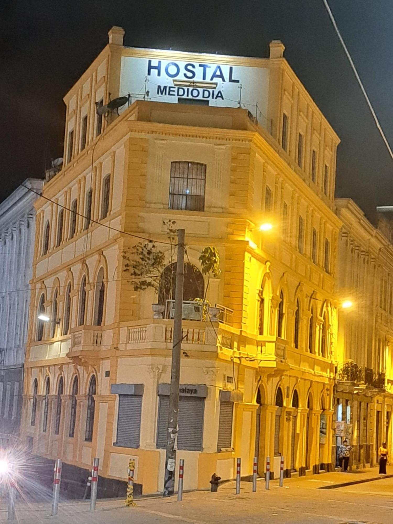 Hostal Mediodia Quito Exterior foto