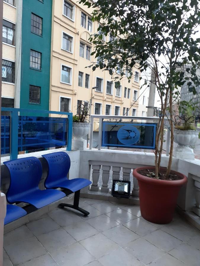 Hostal Mediodia Quito Exterior foto