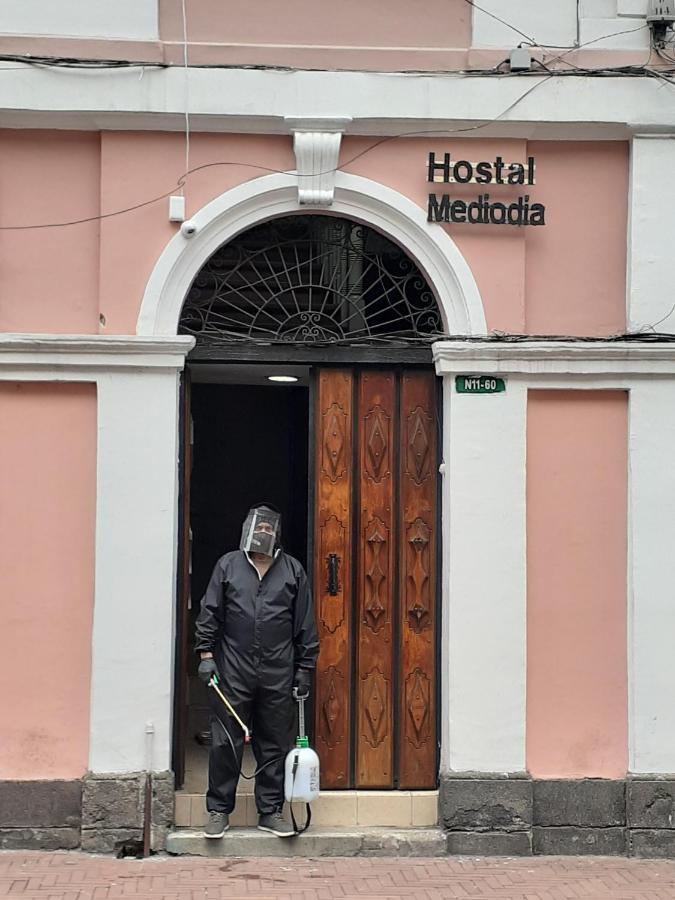 Hostal Mediodia Quito Exterior foto